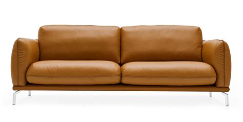 La larghezza della seduta standard dei divani a due posti è superiore ai 50 cm, la loro profondità può variare dai 90 ai 110 cm e l'altezza è inclusa tra i 90 e i. Divani piccoli, a due o tre posti: design per il relax ...