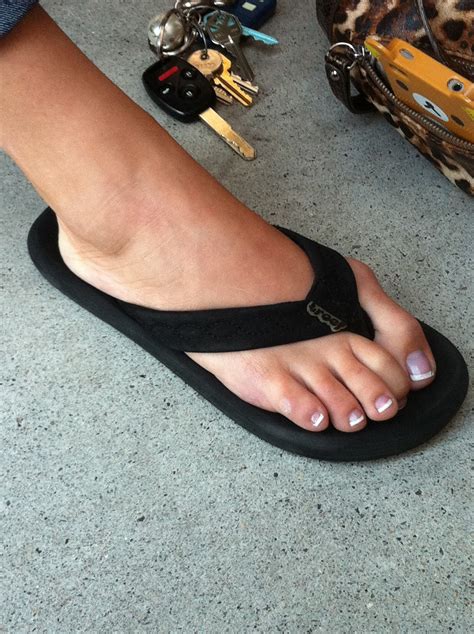Mindy Robinsons Feet