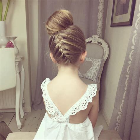 Your wedding hairstyle choice is critical. wedding hairstyles for little girls best photos - wedding ...