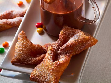 Oreillettes de Montpellier Recette de Oreillettes de Montpellier