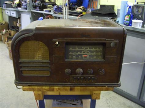 Marconi claimed that his wireless messages could be sent privately over great distances. Wanted: Marconi model 136 Speaker - Canadian Vintage Radio ...