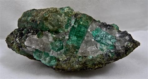 Basic Information About Emeralds What Is Emerald