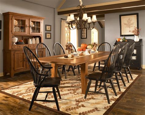 Broyhill Furniture Attic Heirlooms Leg Dining Table With Leaves Ahfa