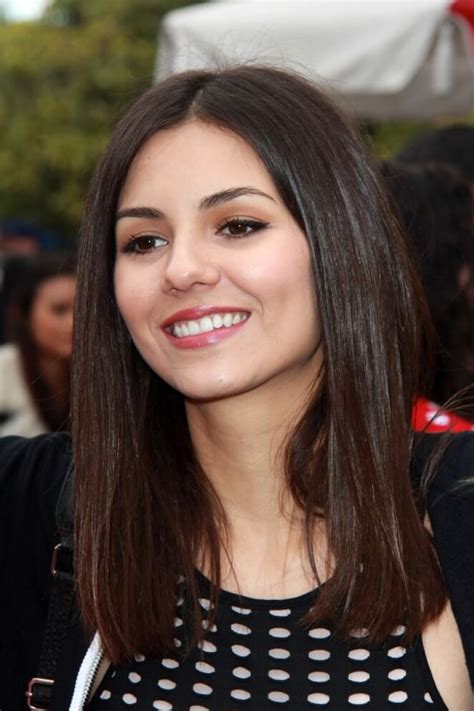 Victoria Justice Height Age Bio Weight Body Measurements Net Worth