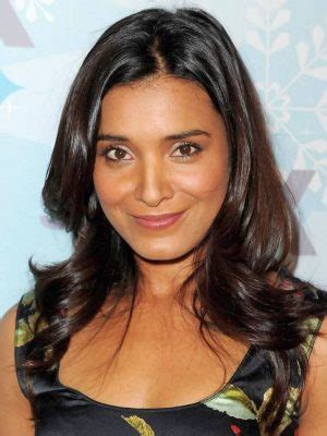 Shelley Conn Height Weight Size Body Measurements Biography Wiki Age