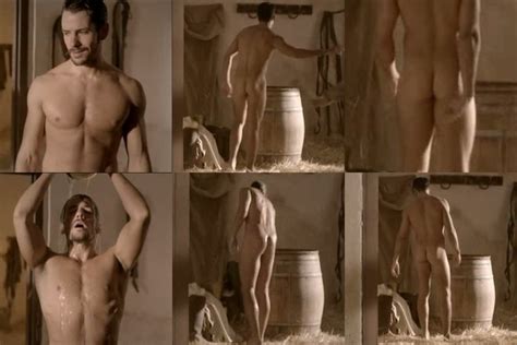 Miguel Bernardeau desnudo enseña el culo y tiene sexo en Hot Sex Picture