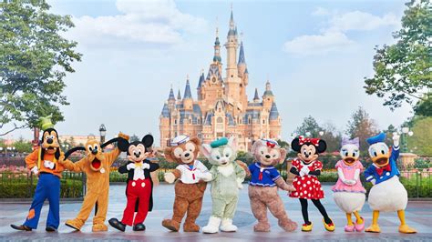 Duffys Friend Gelatoni Arrives At Shanghai Disney Resort With New