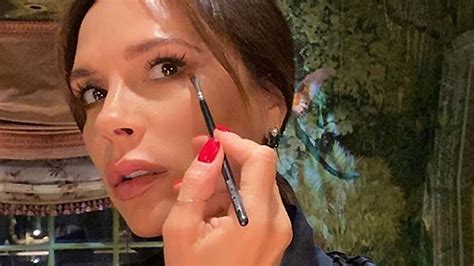 Victoria Beckham S Beauty Brand Launches Lip Liners To Get That Posh Nude Lip Hello