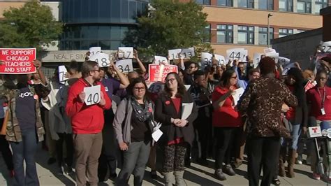 Chicago Teachers Union Strike Looms Union Calls Attention Class Size