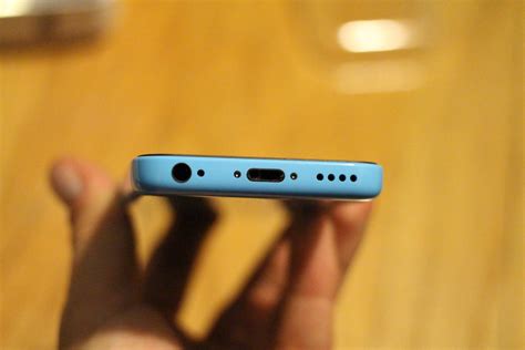 Review The Colorful New Iphone 5c Afterdawn