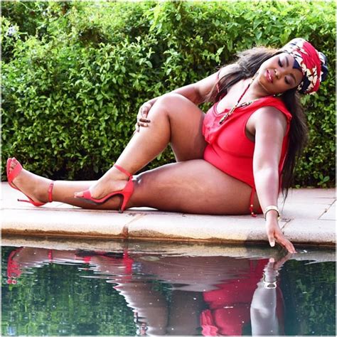 Plus Sized Ladies In Bikini At South Africas Pool Party