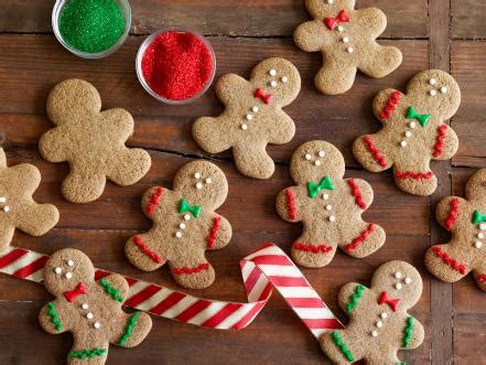 The great old standard meals appear on the christmas dining table time after time. Trisha Yearwood Christmas Bell Cookies/Foodnetwork. : 100 ...