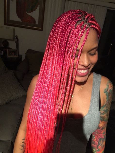She also just so happens to be the monster high ghoul that's in charge of the commemoration of the dia de los muertos. medium box braids - Google Search | Trenzas de colores ...