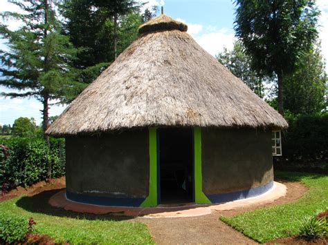 Kenya I Slept In This Hut Vernacular Architecture African Hut My