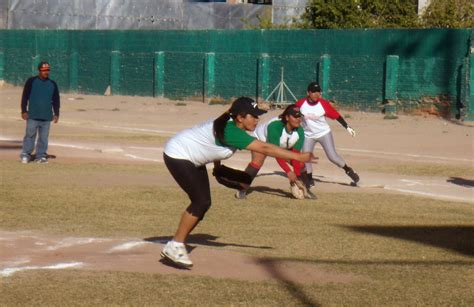 Lo innovador en uniformes de softbol y beibol a tu alcance, asi como. Cronica Guerrera - Futbol, Béisbol y mas...: Juego de ...
