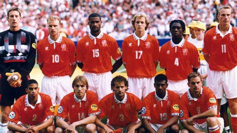 Op het ek van 1996 strandde nederland in de kwartfinales. EK 1996: Engeland wint met 4-1 van Nederland | NOS