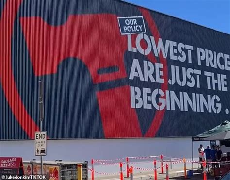 Shoppers Slam Bunnings Warehouse Over Seemingly Innocent Picture 247 News Around The World