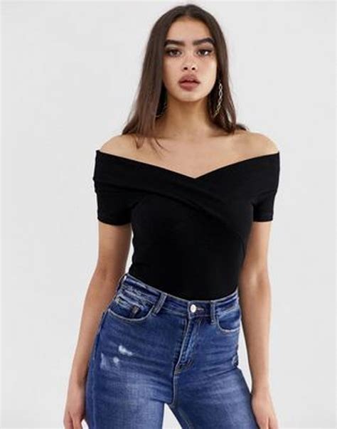 20 popular off shoulder outfits that every women will love off shoulder outfits shoulder