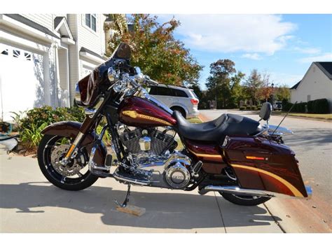 Excellent delivery available engine displacement (cc): 2010 Harley-Davidson Street Glide CVO for sale on 2040-motos