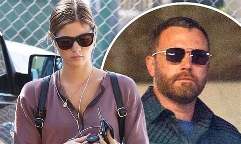 Shauna Sexton 22 Slams Claims Shes Split From Ben Affleck 46 After