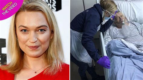 Coronavirus Sophia Myles Dad Dies Of Bug As Star Posts Heartbreaking