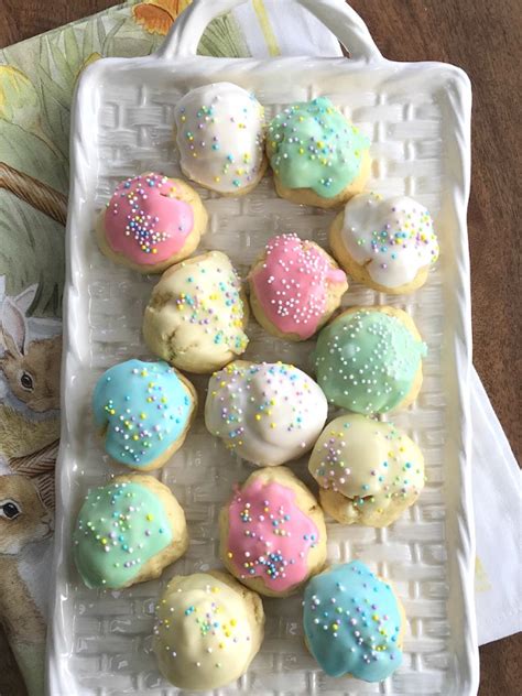 This cookie is also delicious when almond extract is used instead of anise extract. Italian Anise Cookies for Easter and Beyond - Proud Italian Cook