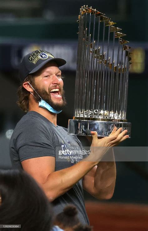 News Photo Clayton Kershaw Of The Los Angeles Dodgers Dodgers Girl