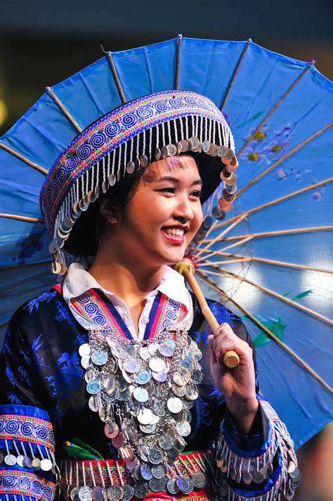 Jun 16, 2021 · photo by bobak ha'eri via wikimedia commons. Hmong Americans - Wikipedia