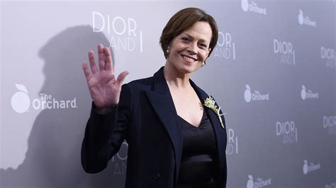 Sigourney Weaver Joins All Female Ghostbusters Reboot Entertainment