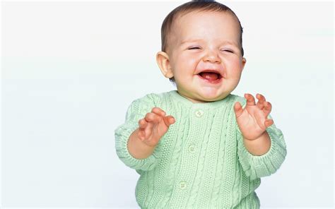 Funny And Laugh Photos Of Babies Laughing