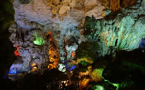 Thien Cung Cave Halong Bay Vietnam Vietnam Travel