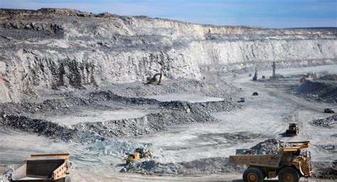 Agnico Eagle Mine Jobs at Meadowbank Gold Mine – Miners, Operators