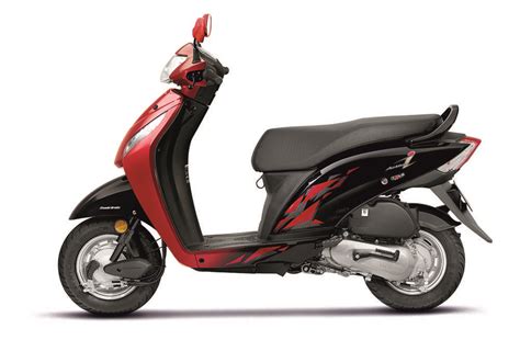 Waiting period is 15 days for certain colors. Activa i 4 - Honda Two Wheeler Showroom in Pune- B.U.Bhandari