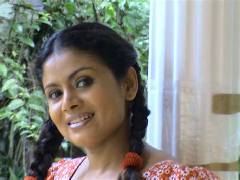 Sri Lankan Actress And Models Amila Nadeeshani