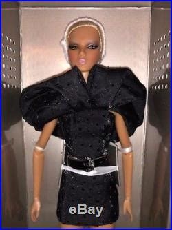 Integrity Toys Luxe Life Convention Afterglow Lilith Blair Nu Face