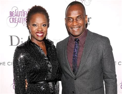 Viola davis's husband, julius tennon supports her in all her decisions. Viola Davis Met Spouse Julius Tennon Three Weeks After ...