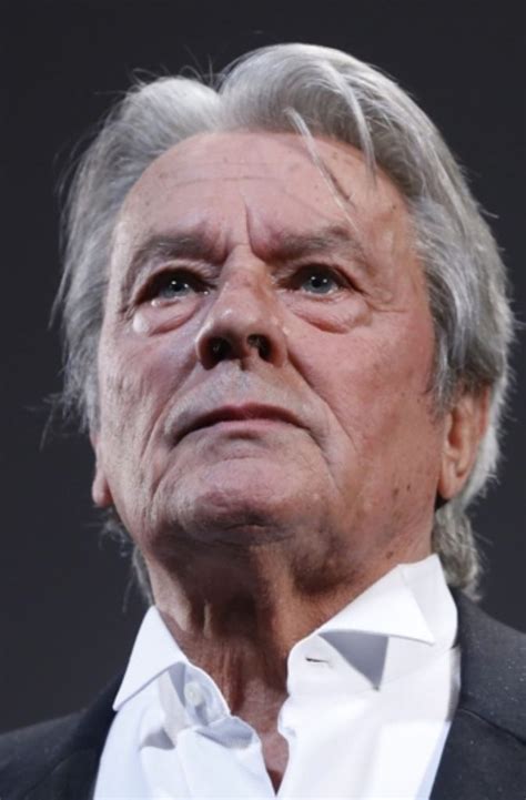 Glamourreste Der Französische Filmstar Alain Delon Wird Achtzig Jahre