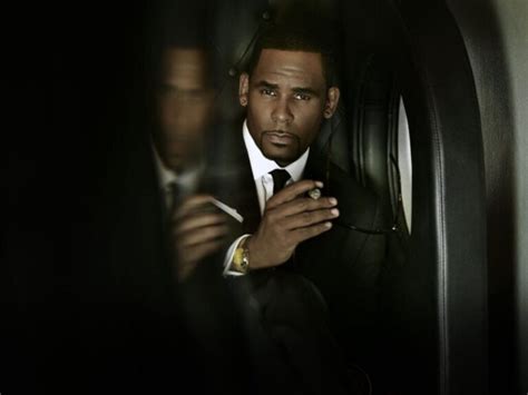 R Kelly Unveils Black Panties Album Covers Standard And Deluxe