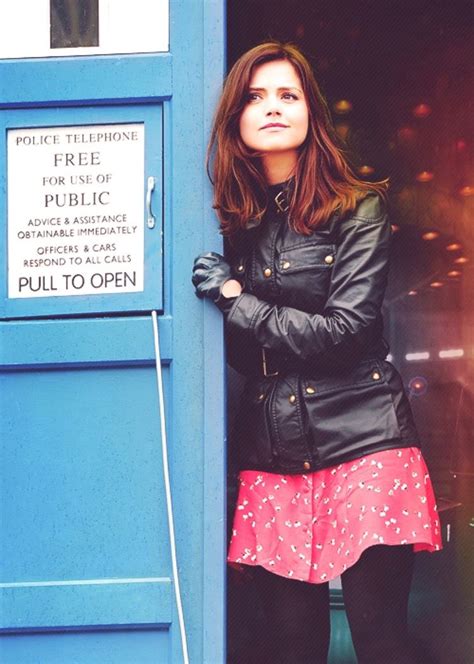 Pin By Aly On Fandom Doctor Who Costumes Clara Oswald Doctor Who