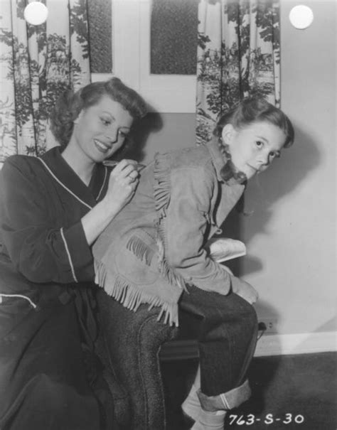 maureen o hara and natalie wood on the set of father was a fullback in 1949 natalie wood