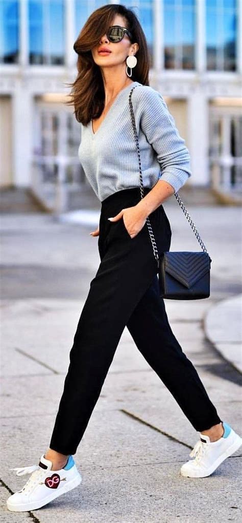 Awesome 42 Classy Chic Spring Outfits For Street Style