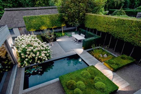 18 Great Contemporary Gardens Award Winning Contemporary Concrete
