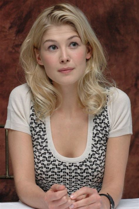 Rosamund Pike Celebrities Rosemund Pike