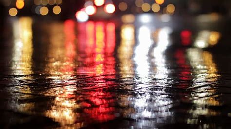 Really Cool Blurred Street Shot With Lights Changing And Rain Blur