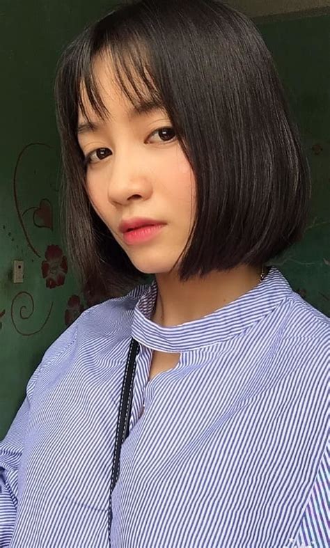 Trong đó phải kể tới những lần dứt điểm của đình hùng, minh trí hay văn hiếu đã khiến thủ môn đội bạn phải trổ hết tài để cứu thua. Ngắm nhan sắc 'hoa hậu' đội tuyển bóng đá nữ Việt Nam ...