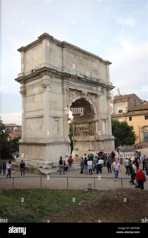 The Famous Arch Of Costantin Arco Di Costantino Roma Rome Italy