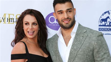 Popstar britney spears' boyfriend, trainer sam asghari, has opened up about her fitness regime. Britney Spears Wishes Boyfriend Sam Asghari a Happy Birthday With Sexy Couple Photos