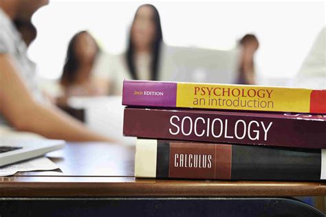 If You Are Considering To Make Career As Psychologist Read Our Detail