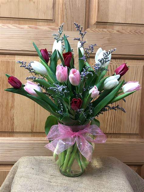 Dining in martinsville, henry county: Pin by Twigs & Vines Floral on Flower Arrangements ...