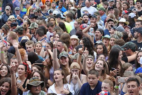 Countryfest 2016 Crowd Shots